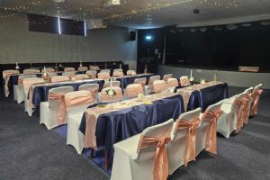 View Concert Room